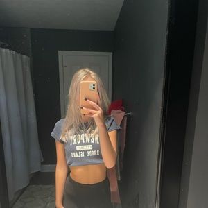 Brandy Melville Newport Cropped Tee navy